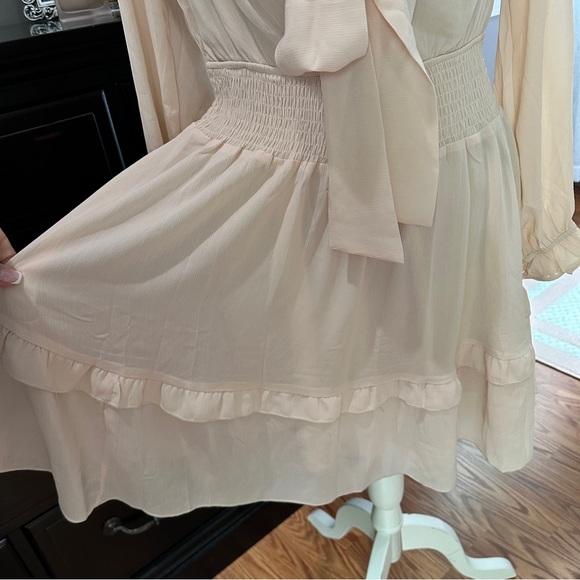 Tie-Front Ruffle Mini Dress – Boho Chic Size M - Picture 14 of 17